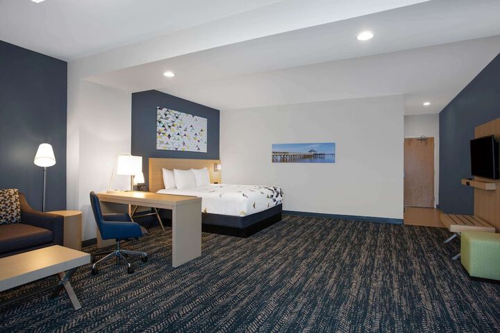 Room 9 of 29