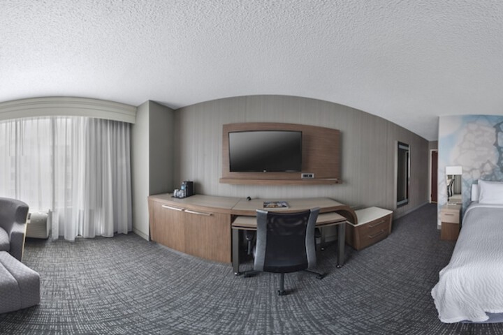 Room 10 of 39