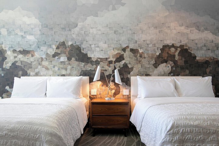 Room 32 of 88