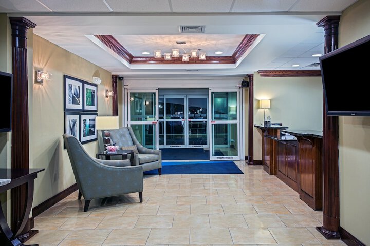 Hotel 8 of 50