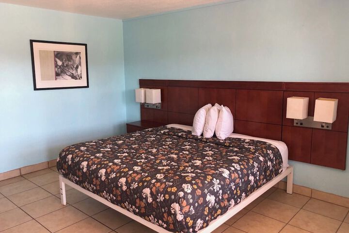 Room 18 of 31