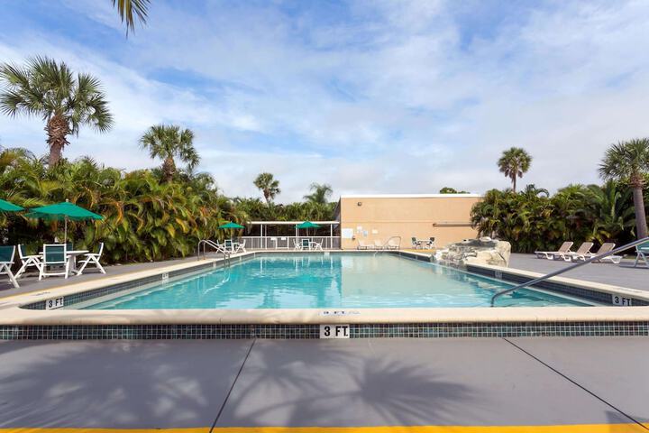 Pool 3 of 16