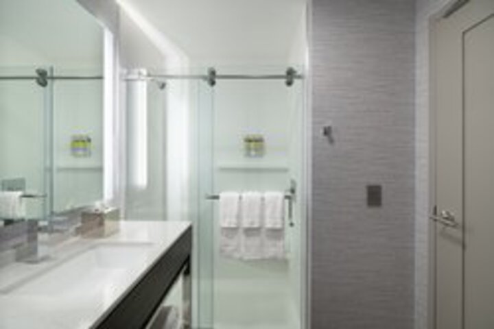 Room 125 of 180