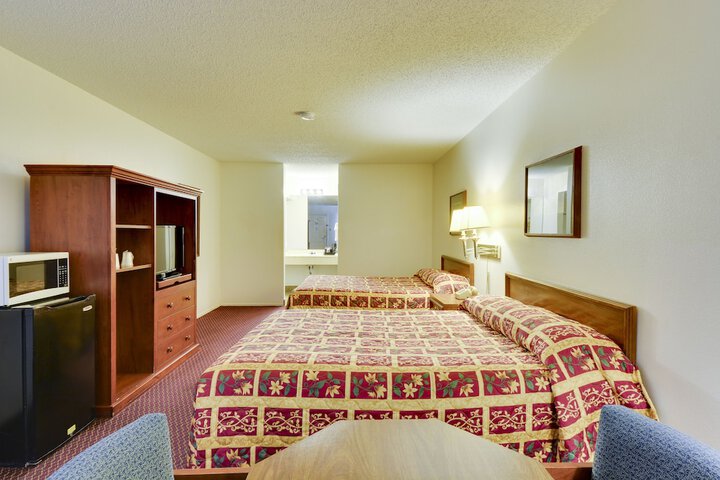 Windcrest Inn and Suites