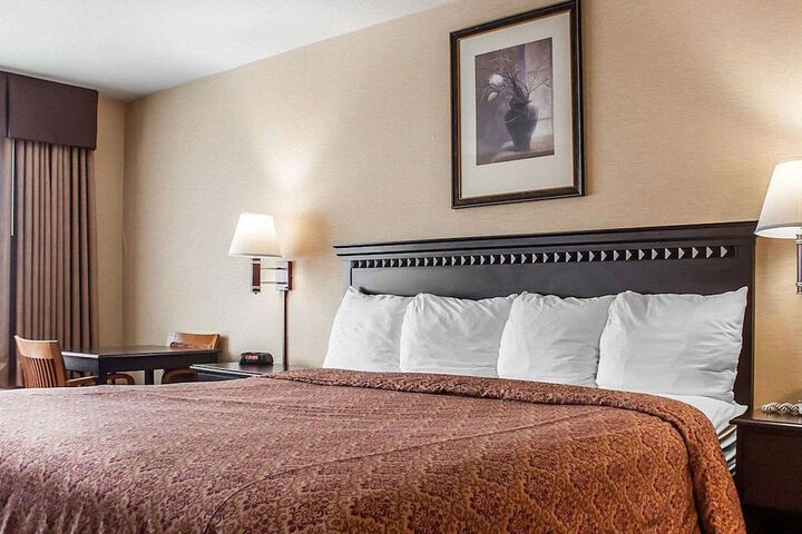 Econo Lodge Elmira-Corning