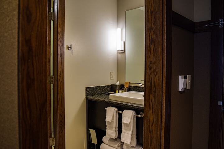 Room 47 of 81
