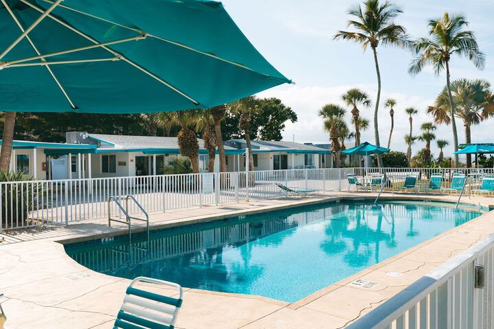 Sea Club I Beach Resort