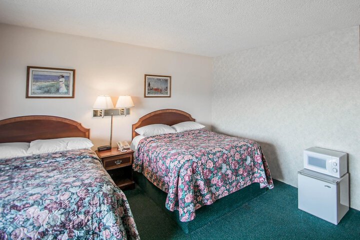 Room 27 of 42