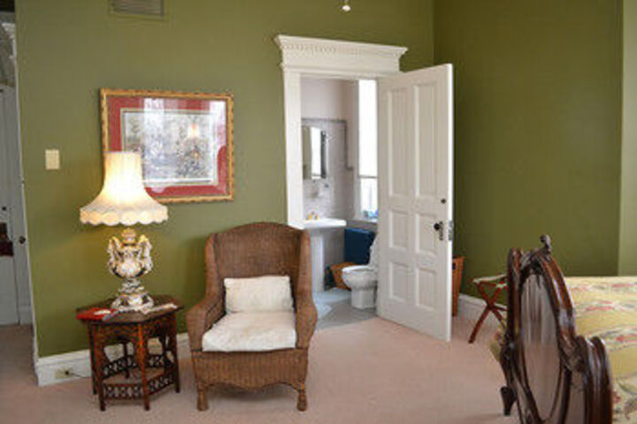 The Grand Anne Bed & Breakfast