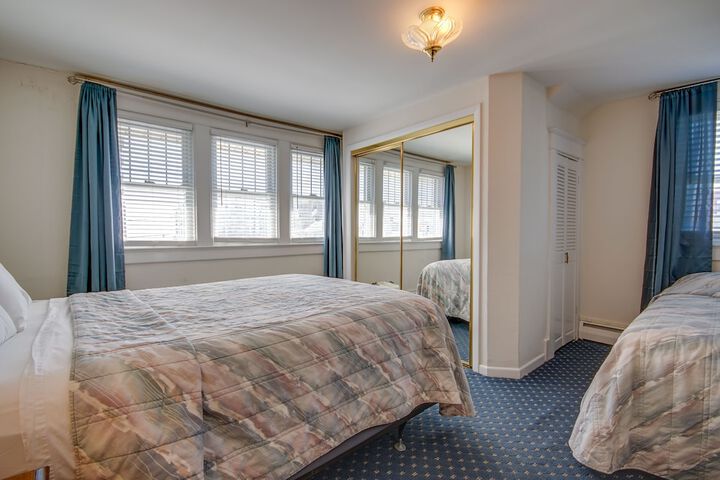 Room 95 of 167