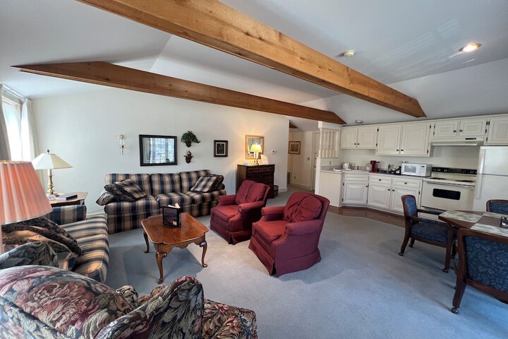 Strawtown Inn & Events