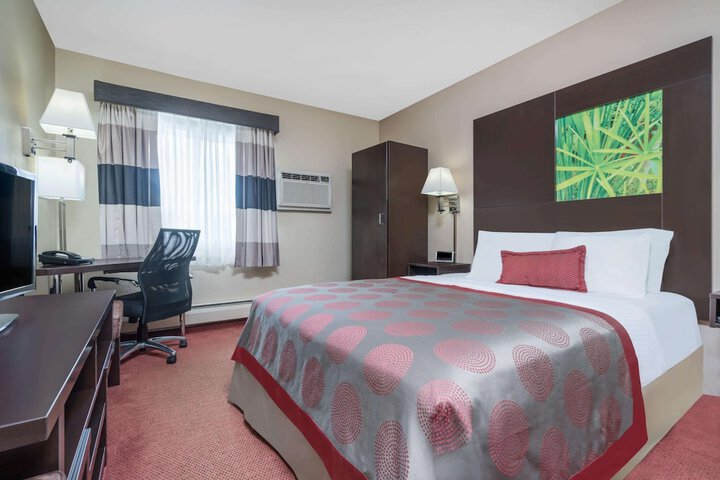 Room 19 of 32