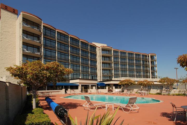 Hotel 5 of 62