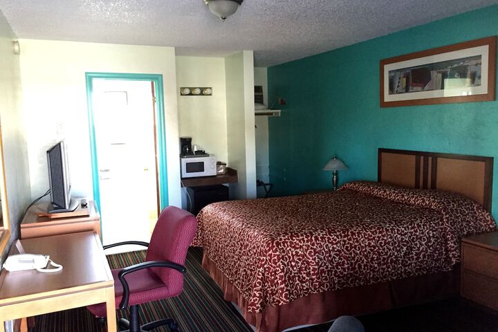 Klamath Motor Lodge
