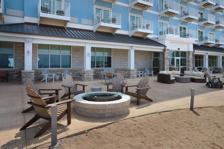 Hampton Inn & Suites Manistee Waterfront