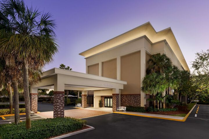 Hotel 2 of 31