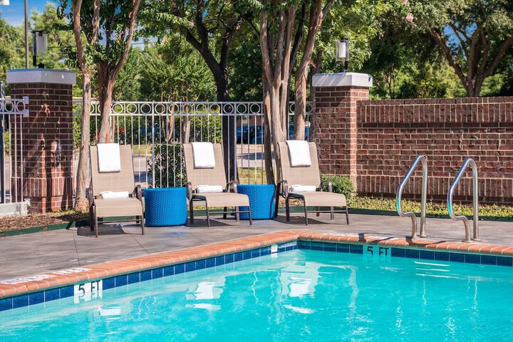 Holiday Inn & Suites Dallas-Addison by IHG