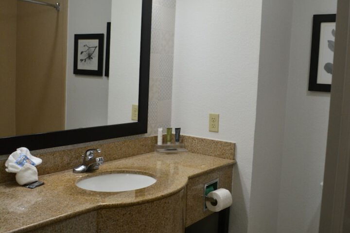 Room 20 of 36