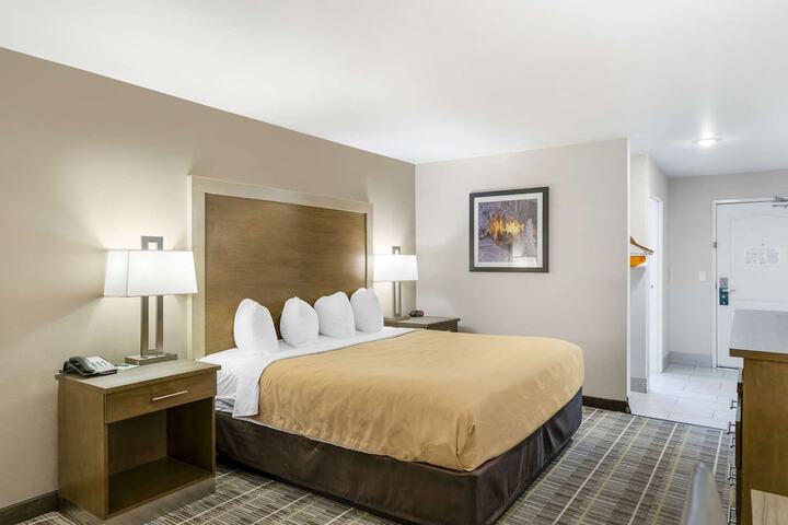 Room 19 of 36