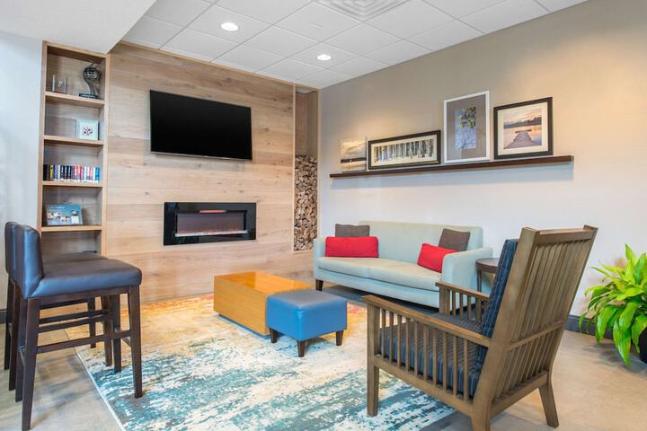 Country Inn & Suites by Radisson Port Canaveral, FL