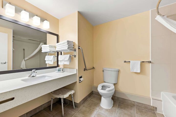 Room 18 of 29