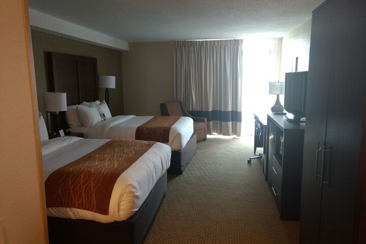 Room 12 of 37