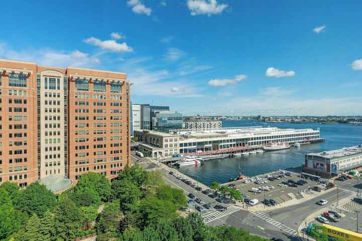 Renaissance Boston Seaport District