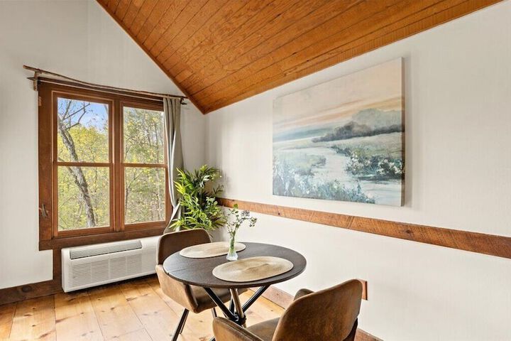 Laurel Valley Mountain Retreat