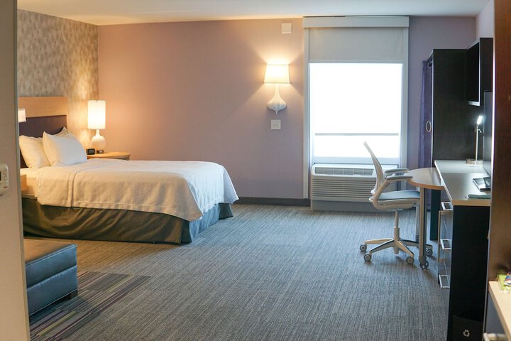 Room 34 of 47
