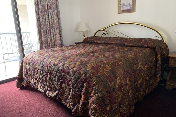 Room 106 of 165