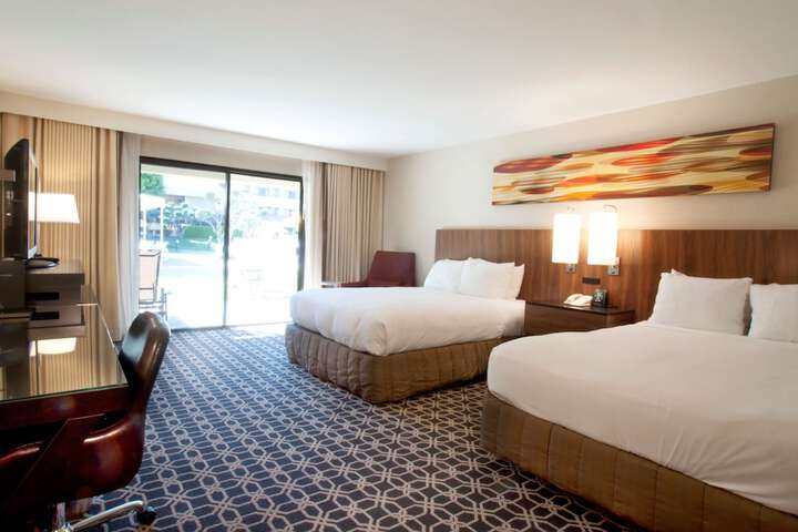 Hilton Palm Springs Resort