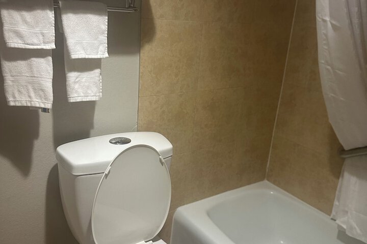 Days Inn by Wyndham Jacksonville