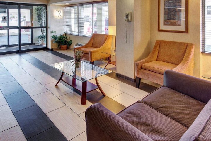 Hotel Interior 7 of 17
