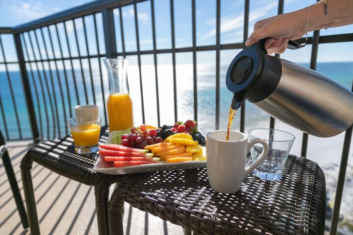 Breakfast/Coffee Service 151 of 172