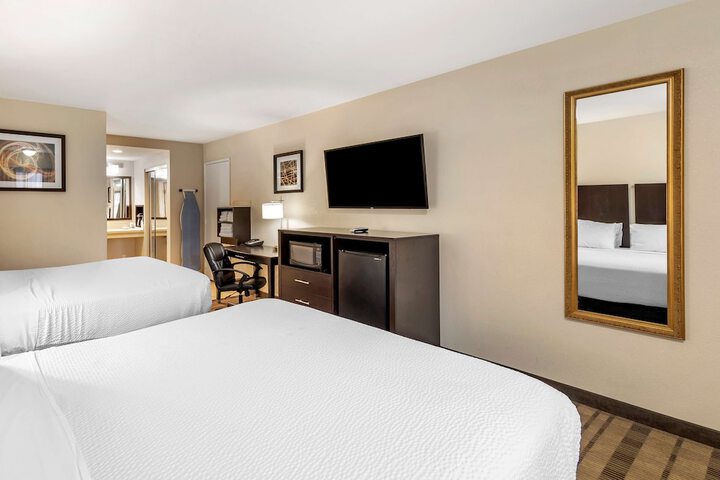 Best Western Country Inn