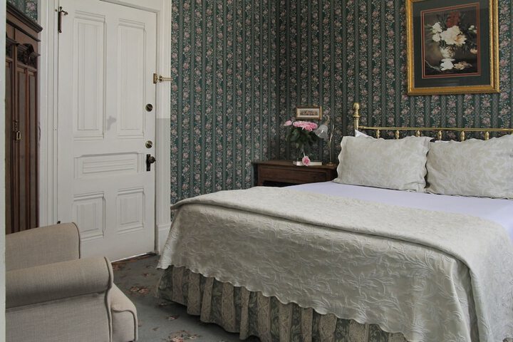Room 41 of 65