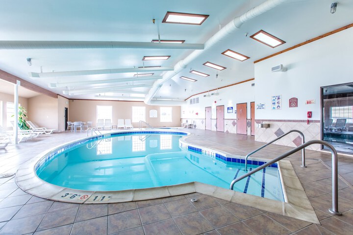 Pool 14 of 71