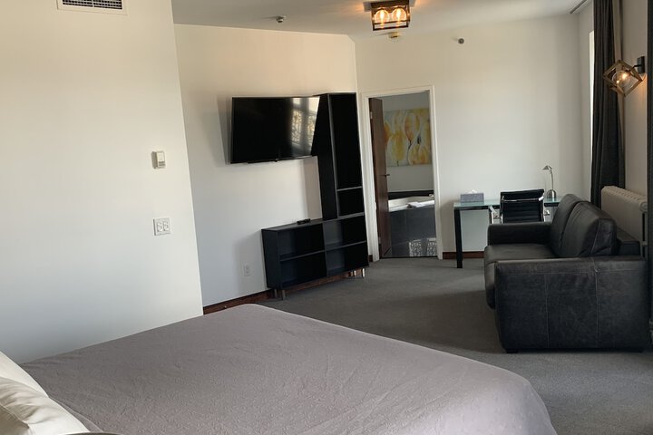 Room 25 of 62