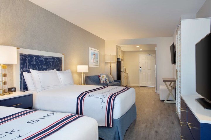 Fenwick Shores Tapestry Collection by Hilton