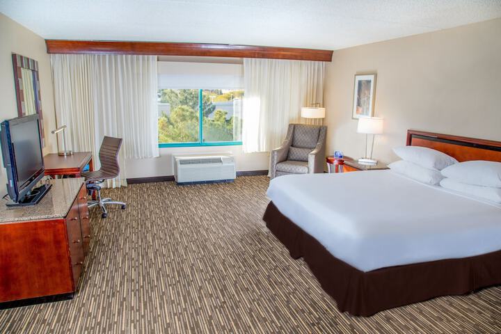 Room 20 of 39