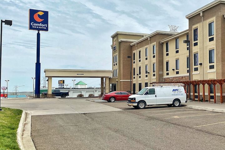 Comfort Inn & Suites
