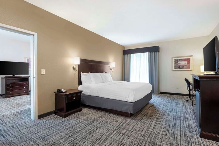 Room 12 of 35