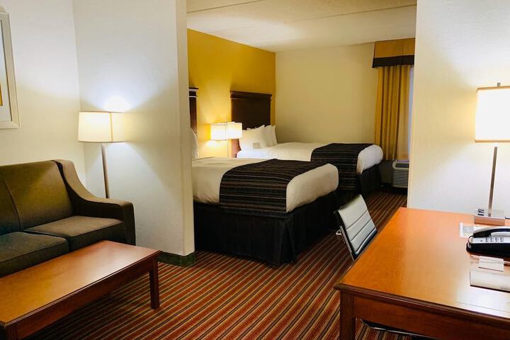 Room 13 of 26