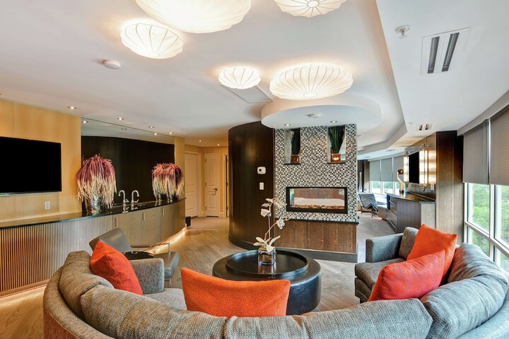Room 40 of 62