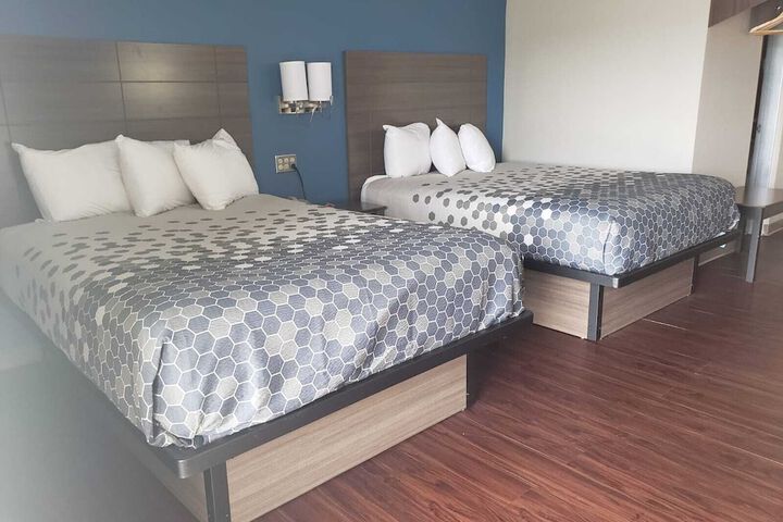 Baymont by Wyndham Bay City