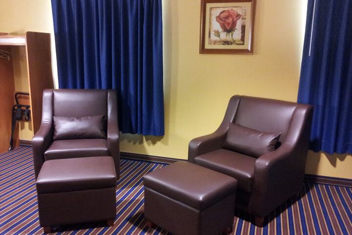 Room 8 of 20