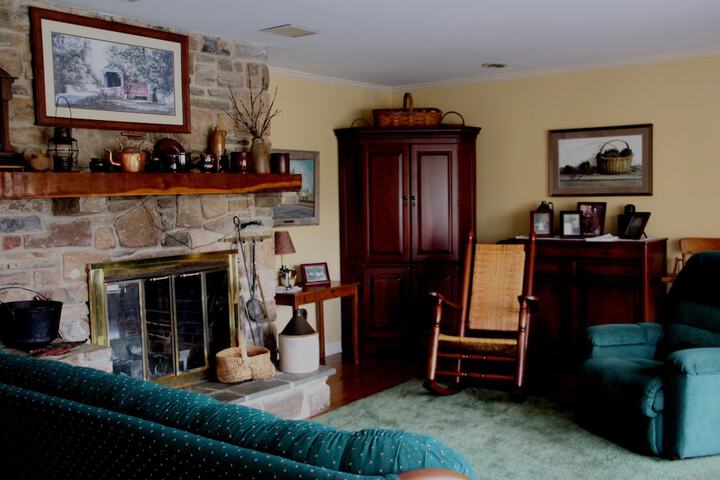 Hickory Bridge Farm Restaurant