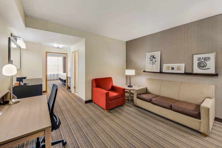 Country Inn & Suites by Radisson Findlay, OH
