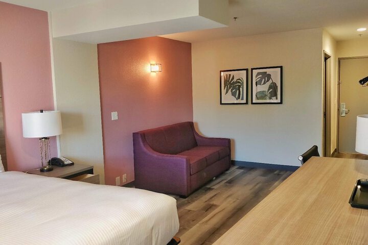 Room 19 of 25