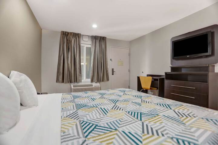 Room 25 of 26